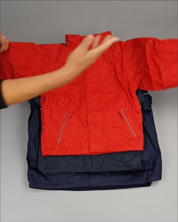 Фотография  340 - Куртки СПОРТ СТОК дети#10 кг , Лот№ 2643 оптом в Петропавловске-Камчатском и Камчатском крае