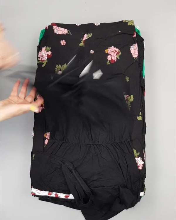 Фотография  536 - Летний микс CALZEDONIA, 50 шт, ЛОТ №4073 оптом в Петропавловске-Камчатском и Камчатском крае