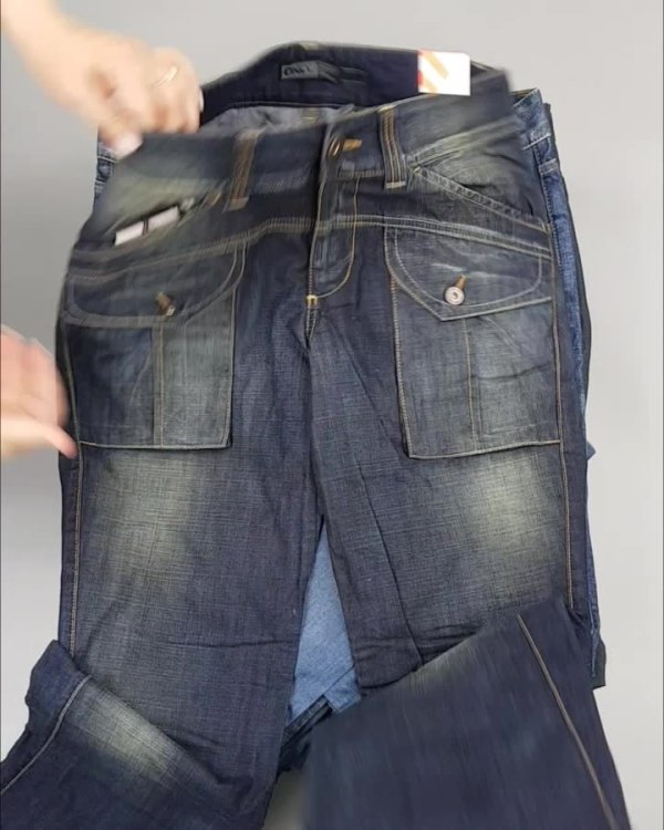 Фотография  200 - Джинсы Италия#20 шт, ЛОТ №4301 оптом в Петропавловске-Камчатском и Камчатском крае