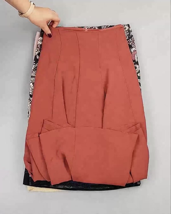 Фотография  654 - Юбки Корея#20 шт, ЛОТ №5062 оптом в Петропавловске-Камчатском и Камчатском крае