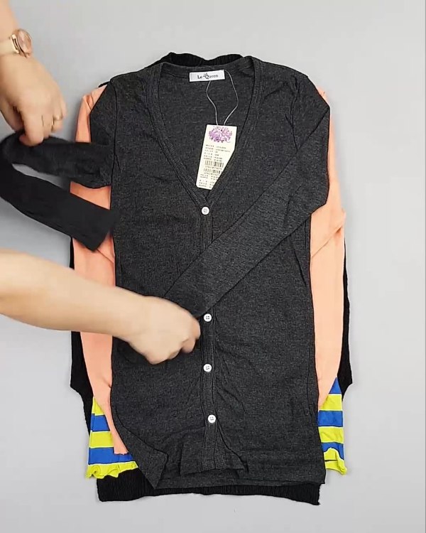 Фотография  309 - Джемпера легкие Корея#20 шт, ЛОТ №5081 оптом в Петропавловске-Камчатском и Камчатском крае