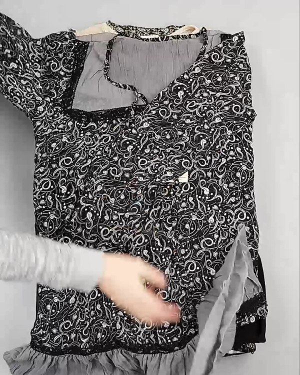 Фотография  573 - Платья Корея#20 шт, ЛОТ №5613 оптом в Петропавловске-Камчатском и Камчатском крае