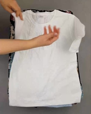 Фотография  427 - BESTSELLER WOMEN Summer mix#15 кг, ЛОТ №6017 оптом в Петропавловске-Камчатском и Камчатском крае