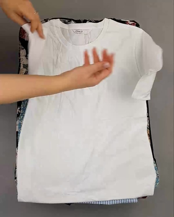 Фотография  631 - BESTSELLER WOMEN Summer mix#15 кг, ЛОТ №6017 оптом в Петропавловске-Камчатском и Камчатском крае