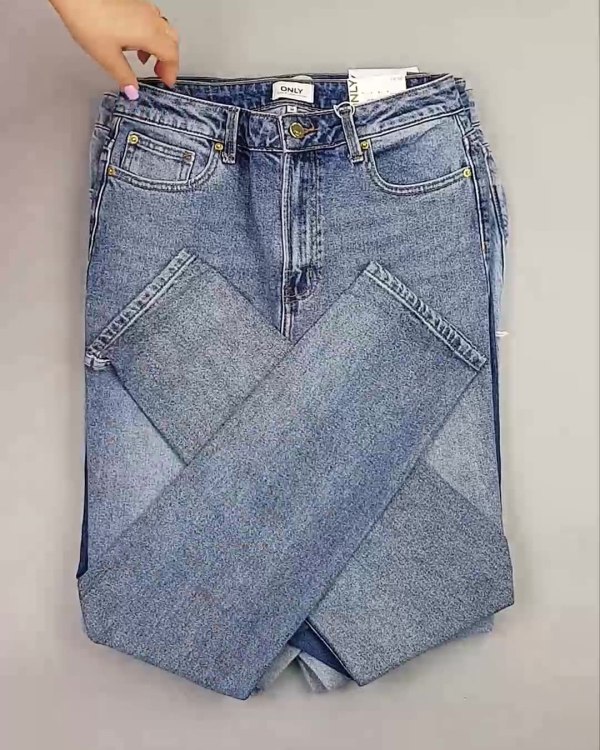 Фотография  830 - Джинсы BESTSELLER#10 кг, ЛОТ №6067 оптом в Петропавловске-Камчатском и Камчатском крае