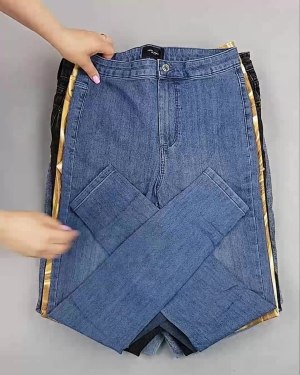 Фотография  560 - Джинсы BESTSELLER#10 кг, ЛОТ №6069 оптом в Петропавловске-Камчатском и Камчатском крае