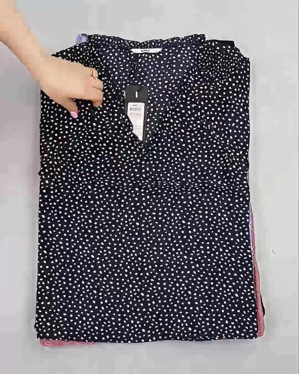 Фотография  575 - Блузки Bestseller 44#5 кг, ЛОТ №6084 оптом в Петропавловске-Камчатском и Камчатском крае