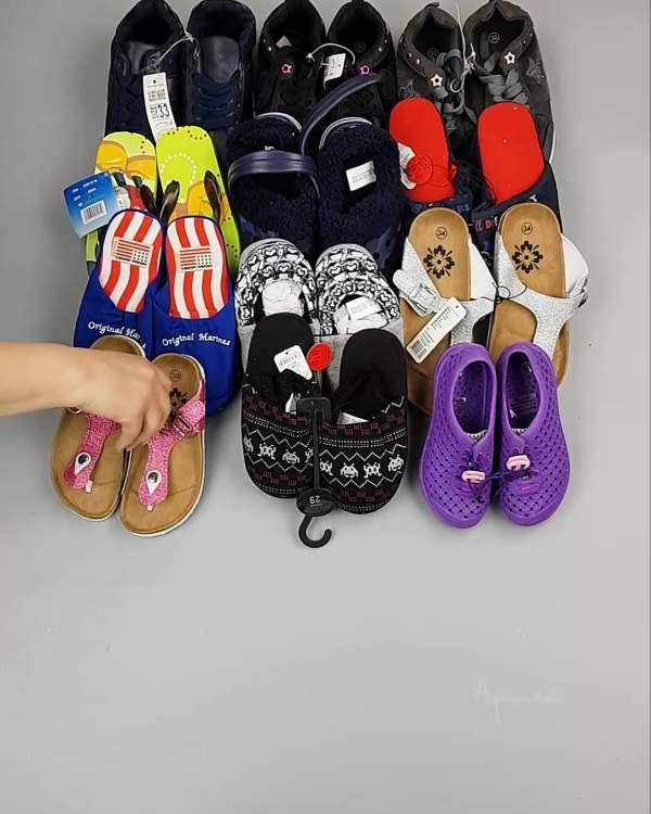 Фотография  425 - Обувь детская СТОК Summer#7,85 кг, ЛОТ №6196 оптом в Петропавловске-Камчатском и Камчатском крае