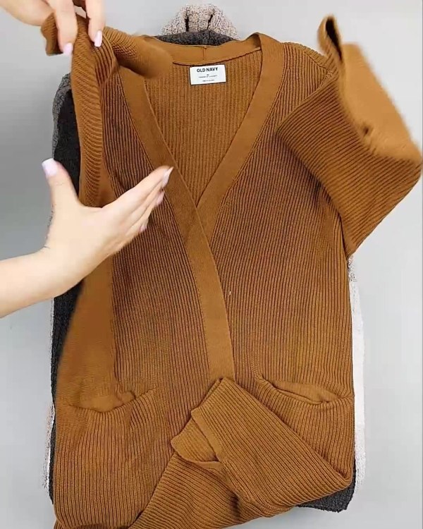 Фотография  671 - Кардиганы СТОК CAN#10 кг, ЛОТ №6474 оптом в Петропавловске-Камчатском и Камчатском крае