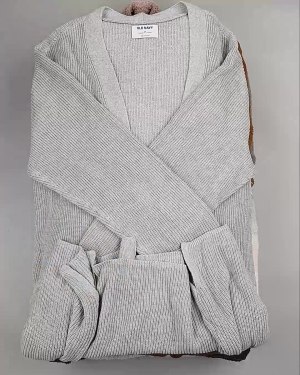 Фотография  630 - Кардиганы СТОК CAN#10 кг, ЛОТ №6474 оптом в Петропавловске-Камчатском и Камчатском крае