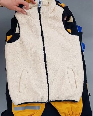 Фотография  462 - Верхняя одежда TCM kids 074#7 кг, ЛОТ №6681 оптом в Петропавловске-Камчатском и Камчатском крае