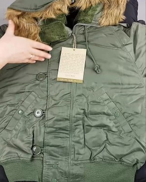 Фотография  133 - Верхняя одежда Англия СТОК #10 кг, ЛОТ №6727 оптом в Петропавловске-Камчатском и Камчатском крае