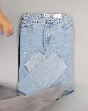 Фотография  787 - Джинсы женские Дания#10 кг, ЛОТ №6764 оптом в Петропавловске-Камчатском и Камчатском крае