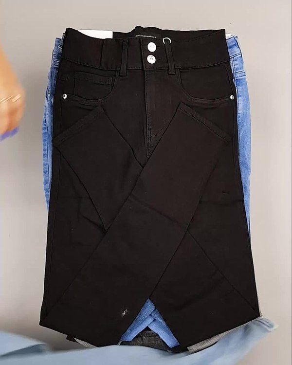 Фотография  977 - Джинсы женские Дания#10 кг, ЛОТ №6765 оптом в Петропавловске-Камчатском и Камчатском крае