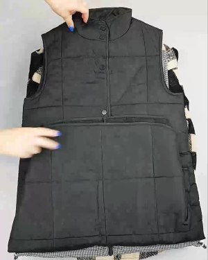 Фотография  843 - Верхняя одежда Дания#10,2 кг ЛОТ №6911 оптом в Петропавловске-Камчатском и Камчатском крае