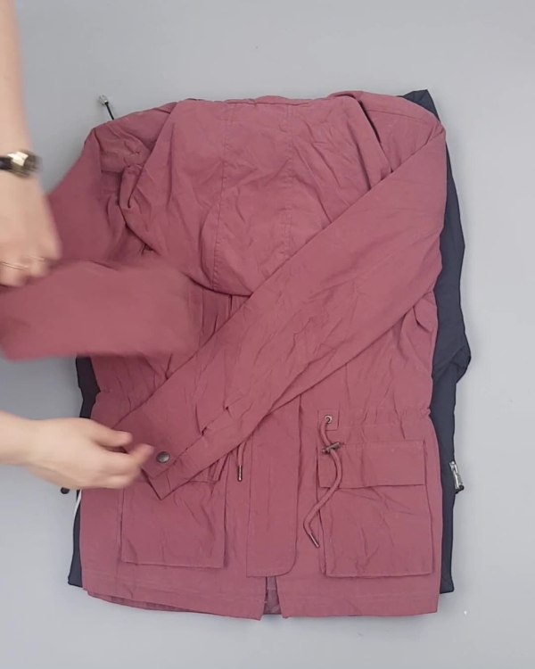 Фотография  495 - А 92602 Ветровки женские (Light Zipper jackets)#25 кг оптом в Петропавловске-Камчатском и Камчатском крае