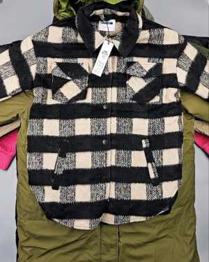 Купить Верхняя одежда BESTSELLER Дания#12 кг, ЛОТ №5189 оптом в Петропавловске-Камчатском и Камчатском крае