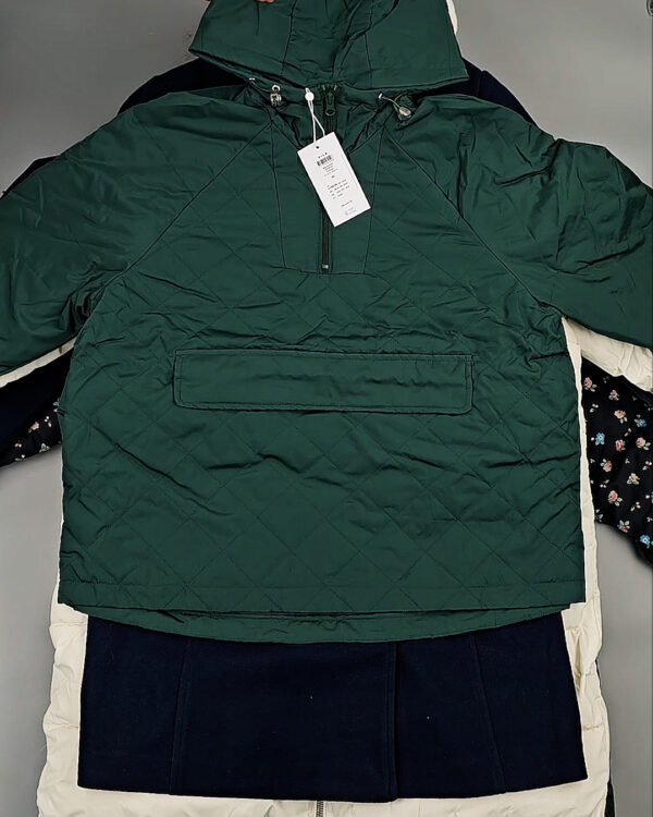 Фотография  939 - Верхняя одежда VILA#10 кг, ЛОТ №6824 оптом в Петропавловске-Камчатском и Камчатском крае