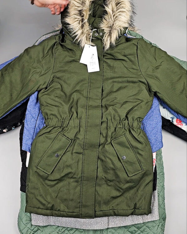 Фотография  249 - Верхняя одежда VILA#10 кг, ЛОТ №6823 оптом в Петропавловске-Камчатском и Камчатском крае