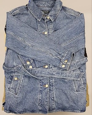 Купить Ветровки CAN 084#10 кг, ЛОТ №6939 оптом в Петропавловске-Камчатском и Камчатском крае