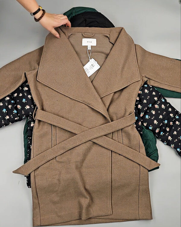 Фотография  540 - Верхняя одежда VILA#10 кг, ЛОТ №6824 оптом в Петропавловске-Камчатском и Камчатском крае