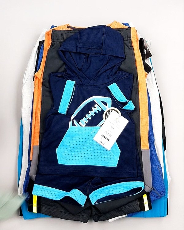 Фотография  159 - Спортивные костюмы дети CAN#6 кг оптом в Петропавловске-Камчатском и Камчатском крае