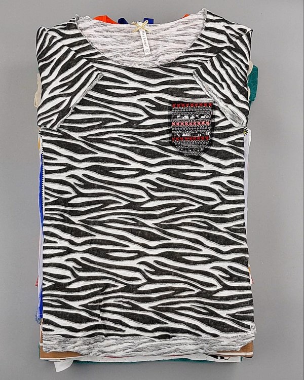 Фотография  943 - Cream Футболки поло женские#25 кг оптом в Петропавловске-Камчатском и Камчатском крае