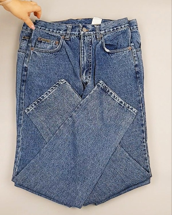 Фотография  195 - Джинсы CALVIN KLEIN муж #7,6 кг, ЛОТ №7020 оптом в Петропавловске-Камчатском и Камчатском крае