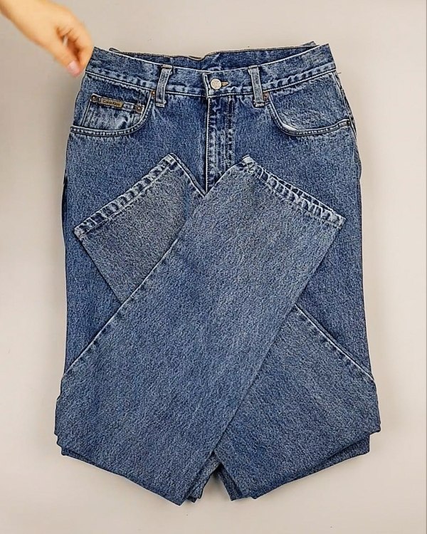 Фотография  401 - Джинсы CALVIN KLEIN муж #8,1 кг, ЛОТ №7022 оптом в Петропавловске-Камчатском и Камчатском крае