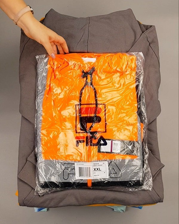 Фотография  698 - HOODIE CAN 084#10 кг, ЛОТ №7034 оптом в Петропавловске-Камчатском и Камчатском крае