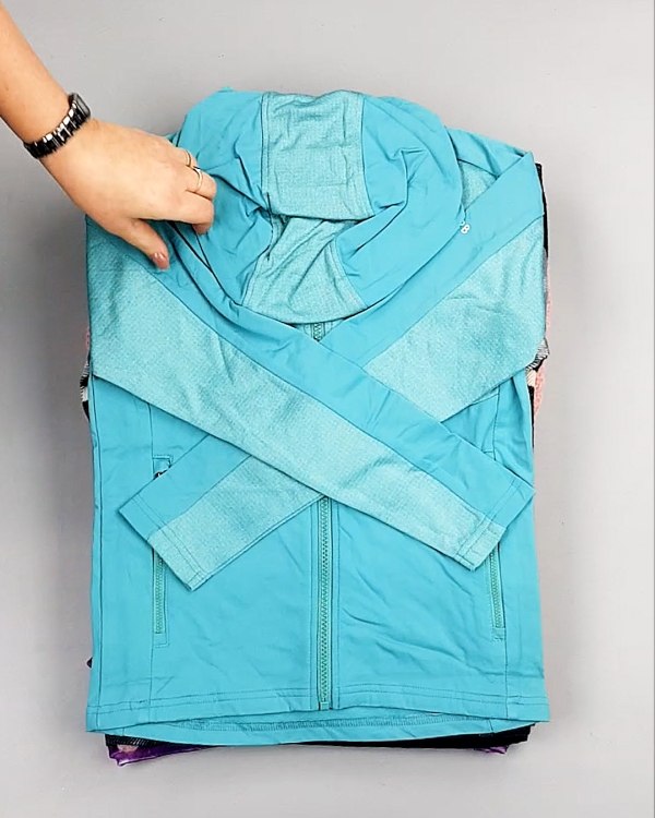 Фотография  772 - KIDS mix Italy 114#5 кг, ЛОТ №7285 оптом в Петропавловске-Камчатском и Камчатском крае