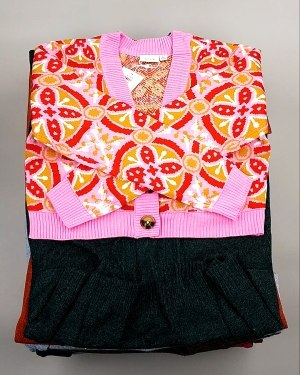 Купить Кардиганы VILA W 104#7 кг, ЛОТ №7384 оптом в Петропавловске-Камчатском и Камчатском крае