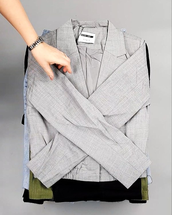 Фотография  689 - Bestseller Winter mix 104#15 кг, ЛОТ №7347 оптом в Петропавловске-Камчатском и Камчатском крае