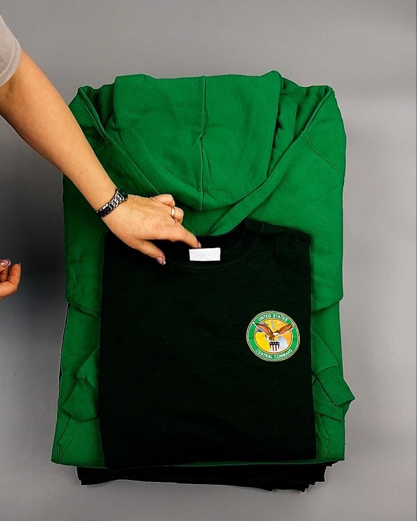 Фотография  285 - Толстовки м/ж (Sweat Tops)#20 кг, ЛОТ №7431 оптом в Петропавловске-Камчатском и Камчатском крае