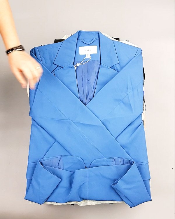 Фотография  187 - Bestseller Winter mix 104#15 кг, ЛОТ №7343 оптом в Петропавловске-Камчатском и Камчатском крае