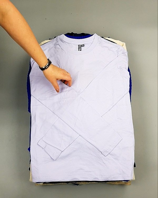 Фотография  563 - Bestseller Winter mix 104#15 кг, ЛОТ №7347 оптом в Петропавловске-Камчатском и Камчатском крае