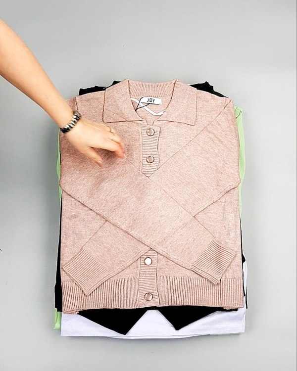 Фотография  778 - Bestseller Winter mix 104#15 кг, ЛОТ №7346 оптом в Петропавловске-Камчатском и Камчатском крае