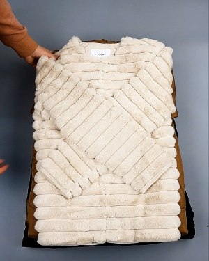 Фотография 873 - Bestseller Winter В mix 114#15 кг, ЛОТ №7374 оптом в Петропавловске-Камчатском и Камчатском крае