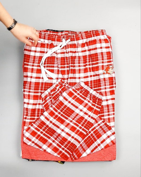 Фотография  952 - Домашняя одежда CAN 104#10 кг, ЛОТ №7328 оптом в Петропавловске-Камчатском и Камчатском крае