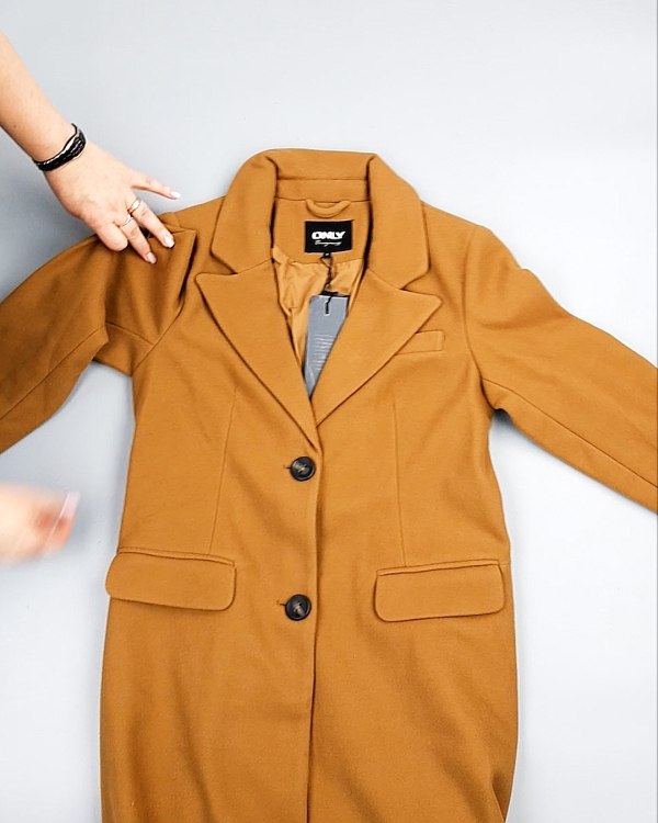 Фотография  763 - Пальто Bestseller 104#10,5 кг, ЛОТ №7559 оптом в Петропавловске-Камчатском и Камчатском крае