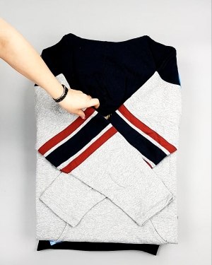 Фотография  958 - Толстовки СТОК CAN 0424#10 кг, ЛОТ №7447 оптом в Петропавловске-Камчатском и Камчатском крае