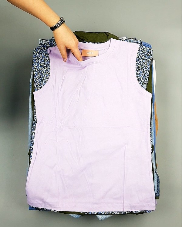 Фотография  825 - Bestseller Summer mix 104#15 кг, ЛОТ №7493 оптом в Петропавловске-Камчатском и Камчатском крае