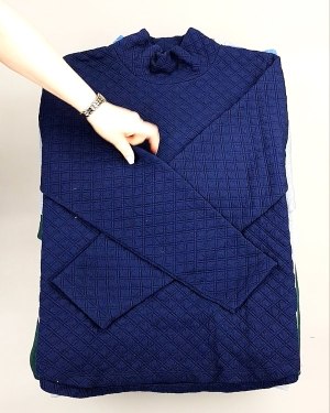 Фотография  791 - SWEATSHIRT CAN 084#10 кг, ЛОТ №7617 оптом в Петропавловске-Камчатском и Камчатском крае