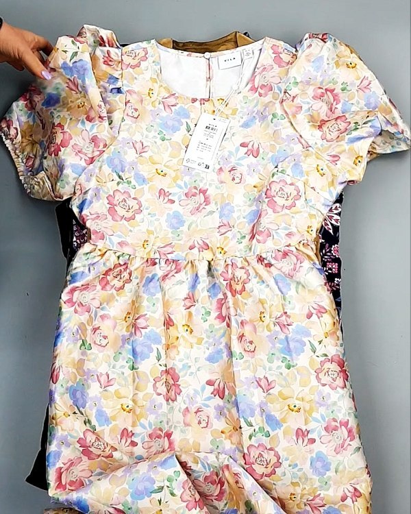 Фотография  382 - Платья VILA Summer 104#5 кг, ЛОТ №7837 оптом в Петропавловске-Камчатском и Камчатском крае