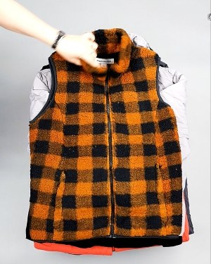 Фотография  140 - Верхняя одежда AMAZON жен 015#10 кг, ЛОТ №7712 оптом в Петропавловске-Камчатском и Камчатском крае