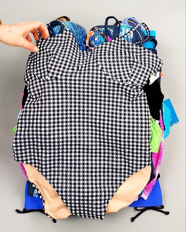 Фотография  497 - Купальники СТОК CAN 124#5 кг, ЛОТ №7689 оптом в Петропавловске-Камчатском и Камчатском крае