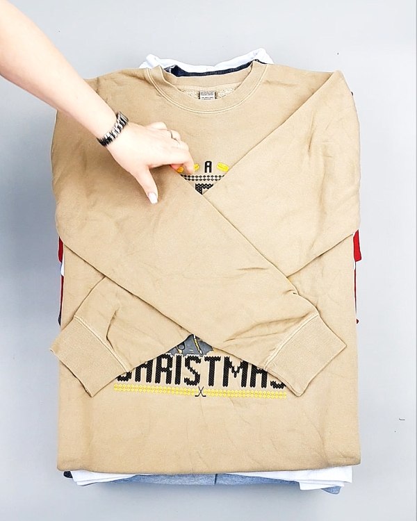 Фотография  519 - SWEATSHIRT CAN 084#10 кг, ЛОТ №7618 оптом в Петропавловске-Камчатском и Камчатском крае