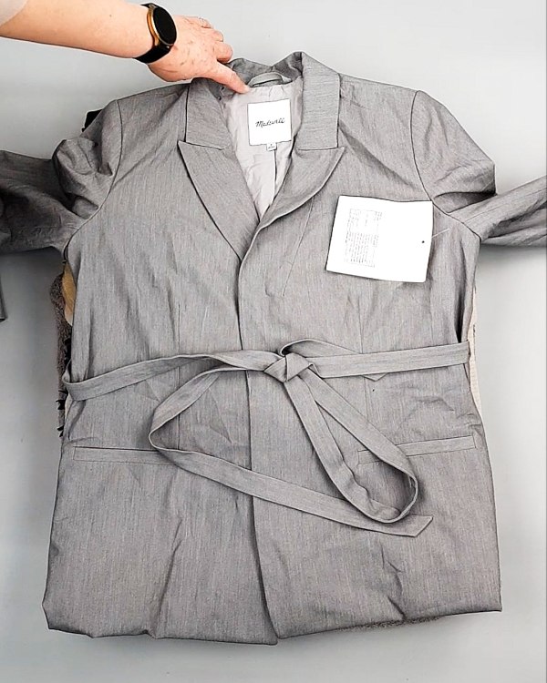 Фотография  992 - Кардиганы СТОК CAN 084#7 кг, ЛОТ №7673 оптом в Петропавловске-Камчатском и Камчатском крае