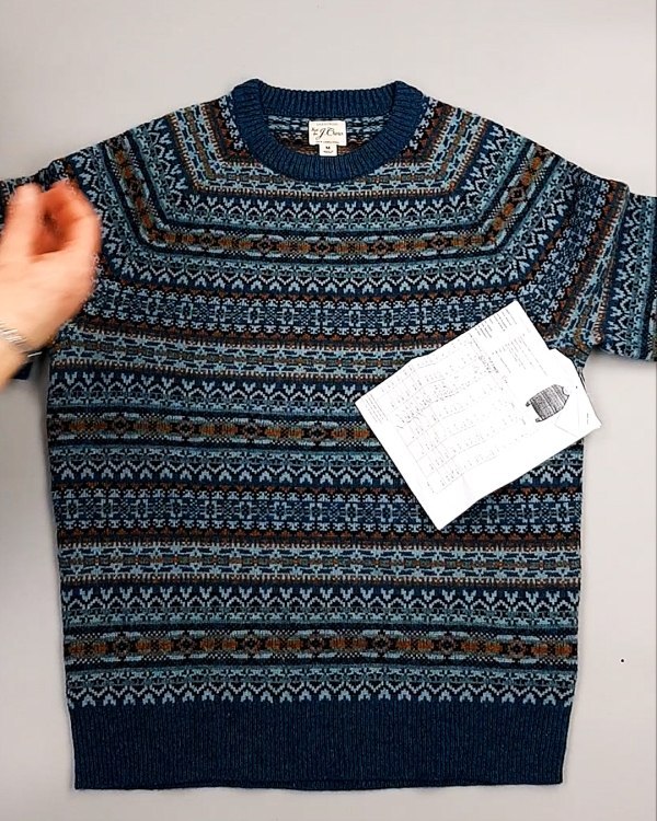 Фотография  913 - Джемпера СТОК CAN 084#7 кг, ЛОТ №7650 оптом в Петропавловске-Камчатском и Камчатском крае