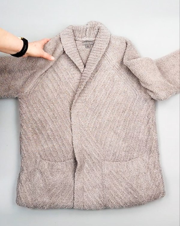 Фотография  314 - Кардиганы СТОК CAN 084#7 кг, ЛОТ №7673 оптом в Петропавловске-Камчатском и Камчатском крае